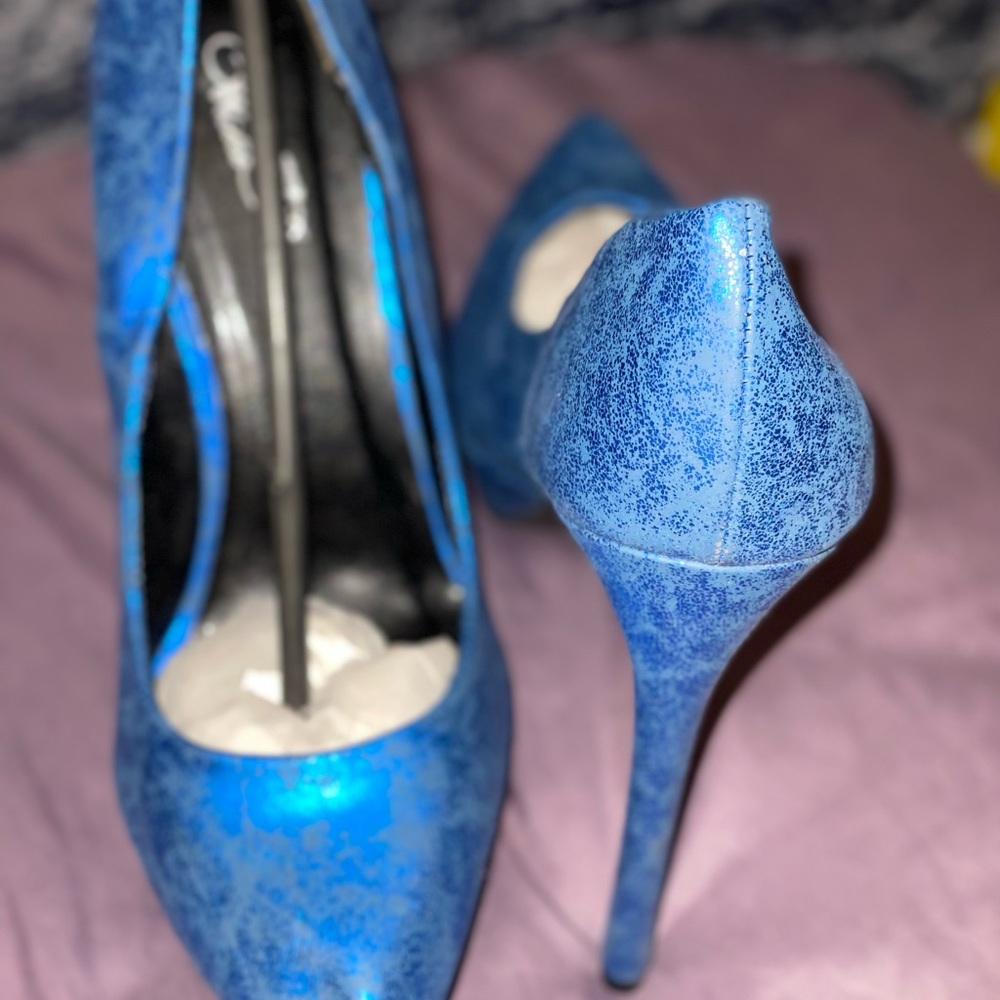 Pointy toe high heels - Picture 3 of 4